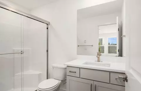 Bath - 20341 90th Dr NE UNIT F, Bothell, WA 98011 photo 1 of 3