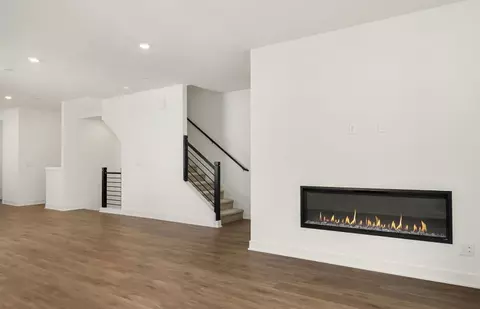 Living - 20341 90th Dr NE UNIT F, Bothell, WA 98011 photo 3 of 3