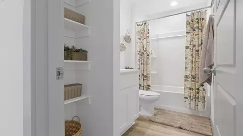 Bath - 7818 92th St, Lubbock, TX 79424 photo 6 of 6