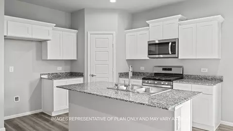Kitchen - 7818 92th St, Lubbock, TX 79424 photo 2 of 4