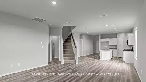 Entry Way - 7818 92th St, Lubbock, TX 79424 photo 1 of 2