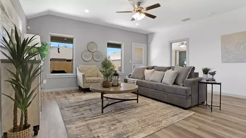 Living - 7818 92th St, Lubbock, TX 79424 photo 2 of 3