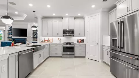 Kitchen - 15640 Cassio Way, Naples, FL 34114 photo 11 of 12