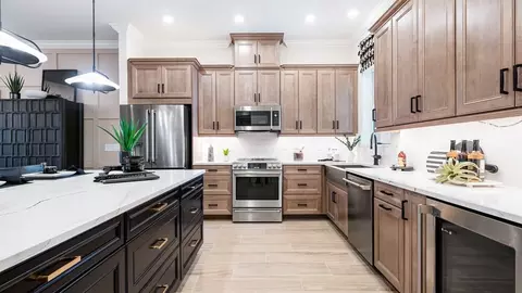 Kitchen - 15640 Cassio Way, Naples, FL 34114 photo 4 of 12