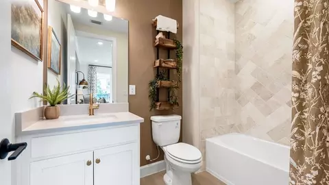 Bath - 15640 Cassio Way, Naples, FL 34114 photo 4 of 8