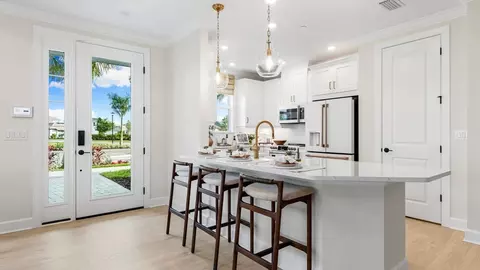 Kitchen - 15640 Cassio Way, Naples, FL 34114 photo 5 of 12