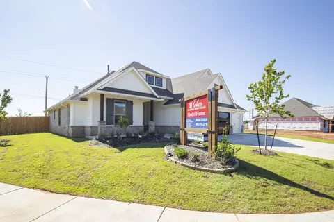 Exterior - 2800 Heather Hvn, Moore, OK 73160 photo 20 of 21
