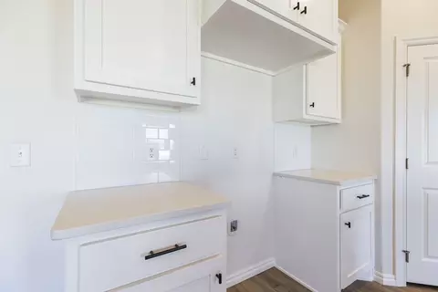 Kitchen - 2800 Heather Hvn, Moore, OK 73160 photo 5 of 21