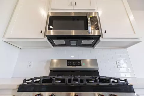 Kitchen - 2800 Heather Hvn, Moore, OK 73160 photo 6 of 21