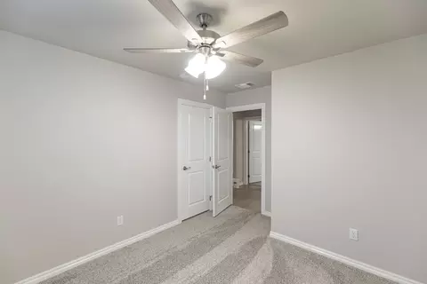 Bedroom - 2800 Heather Hvn, Moore, OK 73160 photo 10 of 15