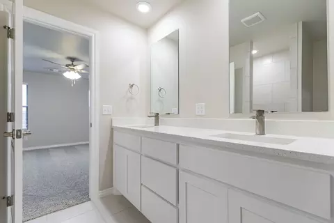 Bath - 2800 Heather Hvn, Moore, OK 73160 photo 6 of 14