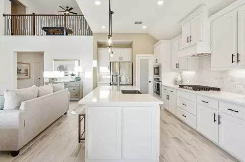 Kitchen - 1154 Bailey Ranch Rd, Aledo, TX 76008 photo 4 of 6