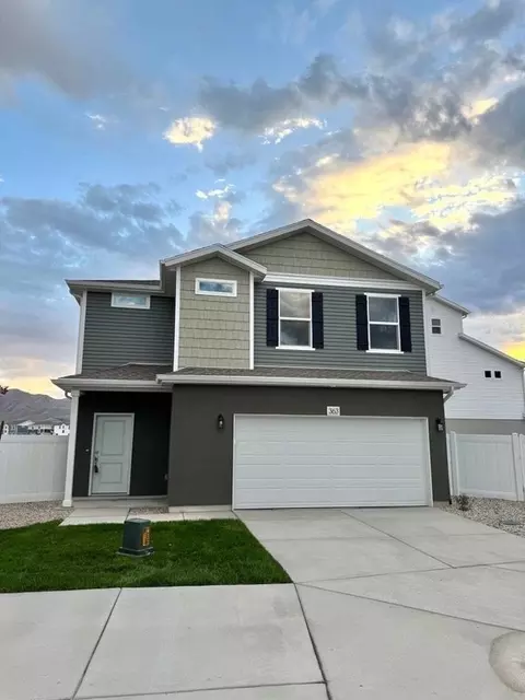 352 E Halls Creek Rd, Saratoga Springs, UT 84045