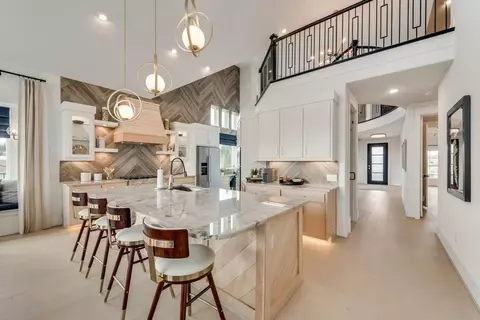 Kitchen - 1906 Skip Ave, Irving, TX 75062 photo 5 of 7