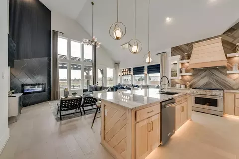 Kitchen - 1906 Skip Ave, Irving, TX 75062 photo 6 of 7