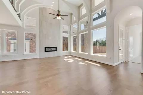 Living - 1906 Skip Ave, Irving, TX 75062 photo 2 of 8