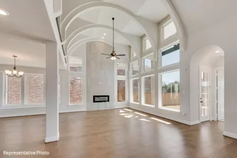 Living - 1906 Skip Ave, Irving, TX 75062 photo 4 of 8