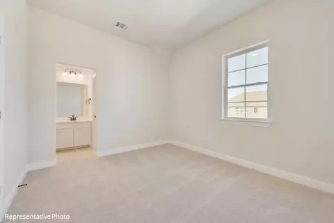 Bedroom - 1906 Skip Ave, Irving, TX 75062 photo 5 of 9