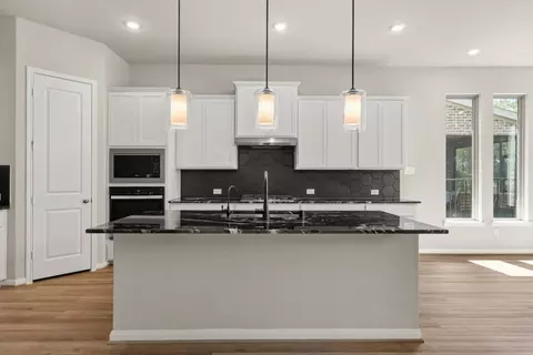 Kitchen - 32110 Pond Pine Ct, Spring, TX 77386 photo 2 of 4