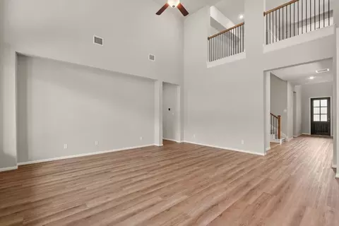 Living - 32110 Pond Pine Ct, Spring, TX 77386 photo 3 of 8