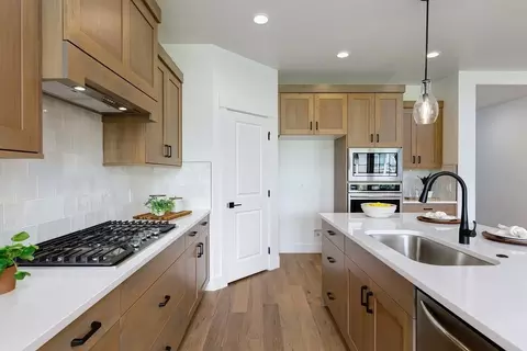 Kitchen - 497 N Morehouse Ave, Eagle, ID 83616 photo 2 of 2