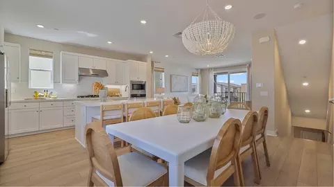 Dining - 27592 Prarie Way, Valencia, CA 91381 photo 2 of 2