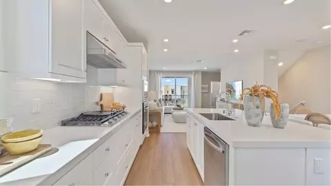 Kitchen - 27592 Prarie Way, Valencia, CA 91381 photo 2 of 5
