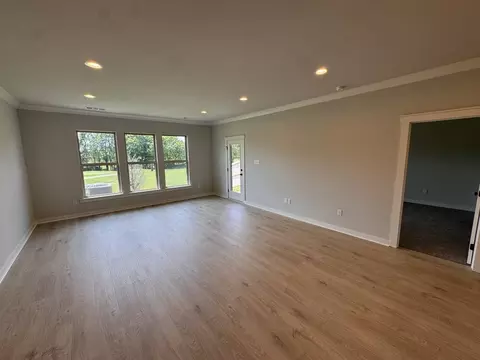 Living - 520 W Foxrun #LOT 32, Springfield, TN 37172 photo 2 of 4