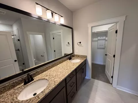Bath - 520 W Foxrun #LOT 32, Springfield, TN 37172 photo 1 of 7
