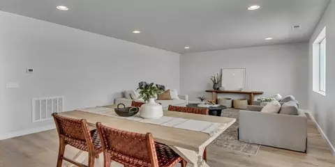 Dining - 2941 S 2425 W, Syracuse, UT 84075 photo 3 of 3