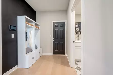 Entry Way - 2705 Buckridge Dr, Cincinnati, OH 45233 photo 4 of 5