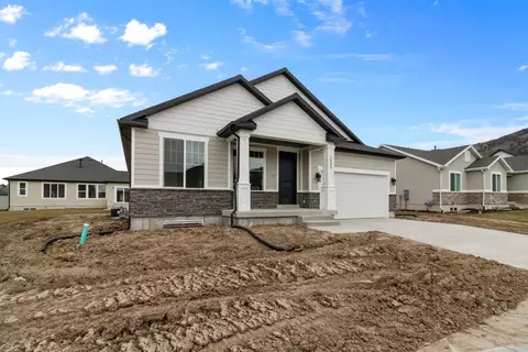 Exterior - 594 N 275 E, Providence, UT 84332 photo 7 of 20