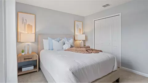 Bedroom - 1951 Pine Meadows Golfcourse R, Eustis, FL 32726 photo 4 of 8