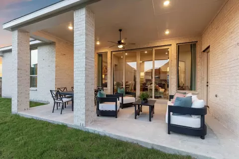 Exterior - 317 Vale Run, Kyle, TX 78640 photo 5 of 10