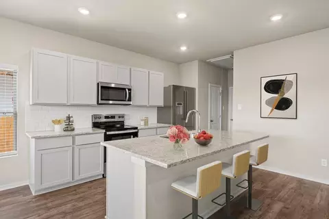 Kitchen - 144 Wind Hl, Jarrell, TX 76537 photo 2 of 3