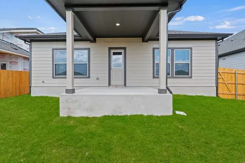 Exterior - 144 Wind Hl, Jarrell, TX 76537 photo 3 of 4