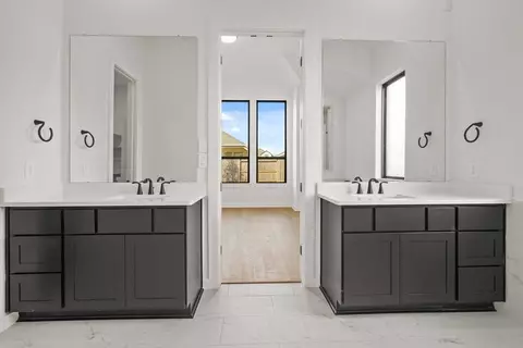 Bath - 4813 Triadic Ln, Prosper, TX 75078 photo 3 of 4