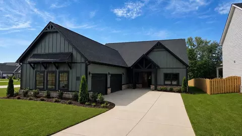 Exterior - 200 Midvale Cir, Harvest, AL 35749 photo 2 of 4