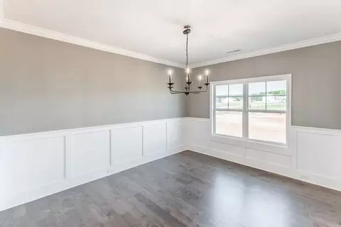 Dining - 200 Midvale Cir, Harvest, AL 35749 photo 1 of 1