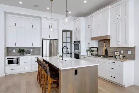 Kitchen - 2230 N Peakhurt Ave, Kuna, ID 83634 photo 1 of 2
