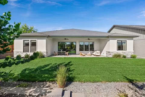 Exterior - 2230 N Peakhurt Ave, Kuna, ID 83634 photo 4 of 7
