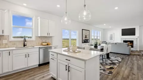 Kitchen - 23129 Hazel Ln, Rogers, MN 55374 photo 4 of 6