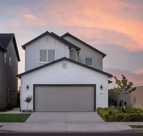 6300 Ave 305, Visalia, CA 93291