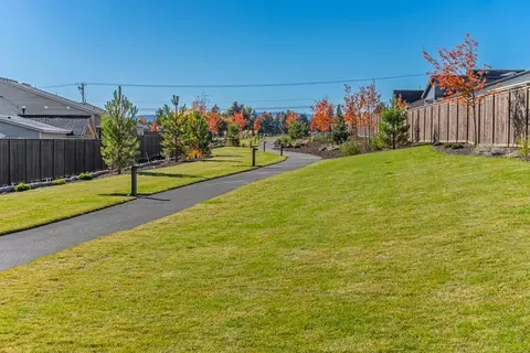 View/Area - 3120 NE Boulder Crk, Bend, OR 97701 photo 10 of 14