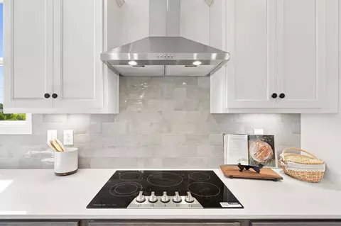 Kitchen - 158 Hidden River Dr, Madison, AL 35756 photo 8 of 10