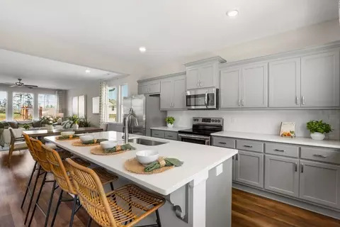 Kitchen - 158 Hidden River Dr, Madison, AL 35756 photo 8 of 10