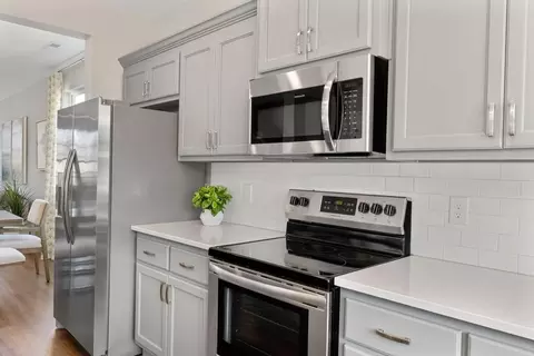 Kitchen - 158 Hidden River Dr, Madison, AL 35756 photo 10 of 10