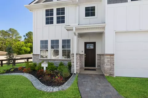 Exterior - 158 Hidden River Dr, Madison, AL 35756 photo 5 of 7