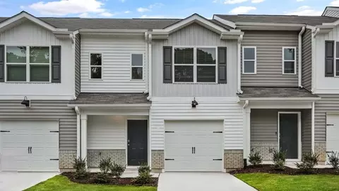 41 Honeycutt Oaks Dr, Angier, NC 27501