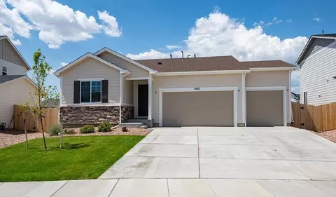 9319 Golden Buffs Dr, Colorado Springs, CO 80925